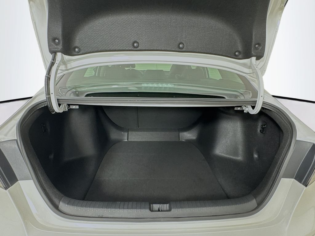 Certified Used 2025 Platinum Honda Touring image 32