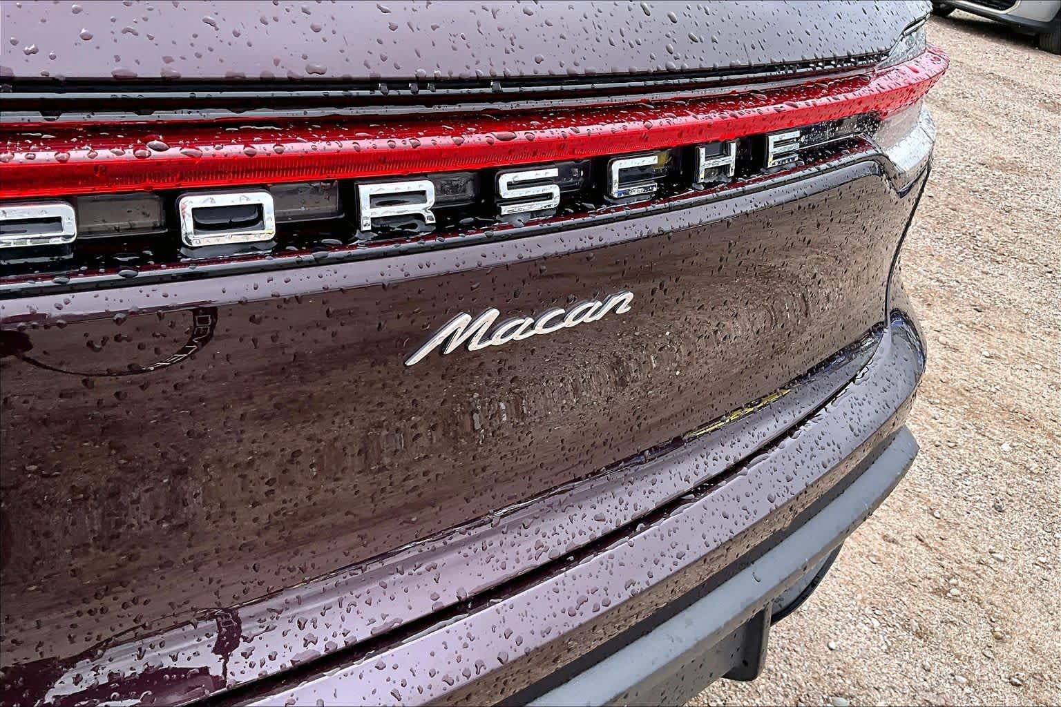 Used 2023 Black Porsche  image 27