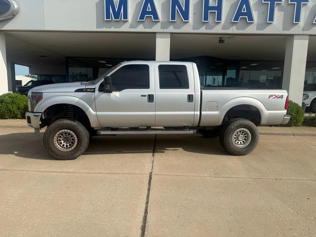 Used 2013 Ingot Silver Metallic Ford XLT image 10