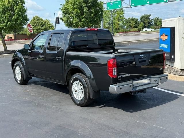 Used 2020 Black Nissan Crew Cab SV 4x2 image 3