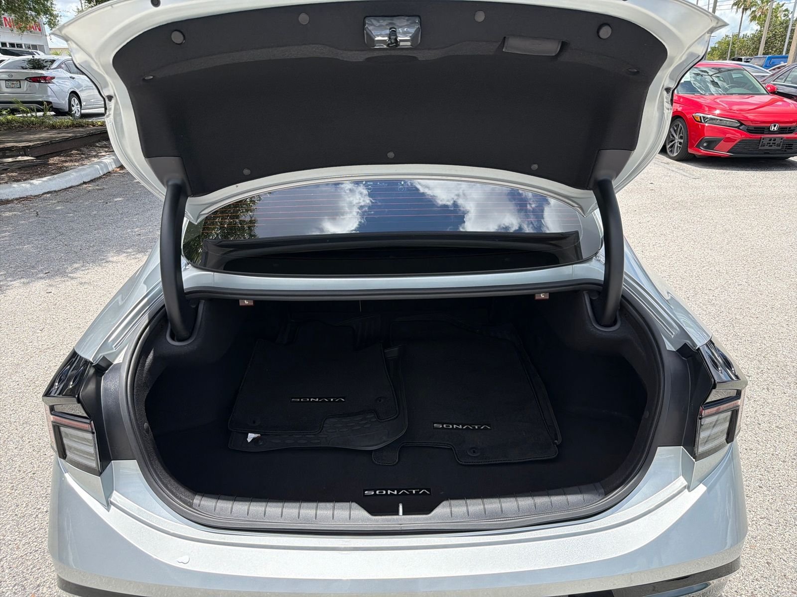Used 2024 Silver Hyundai SEL image 34