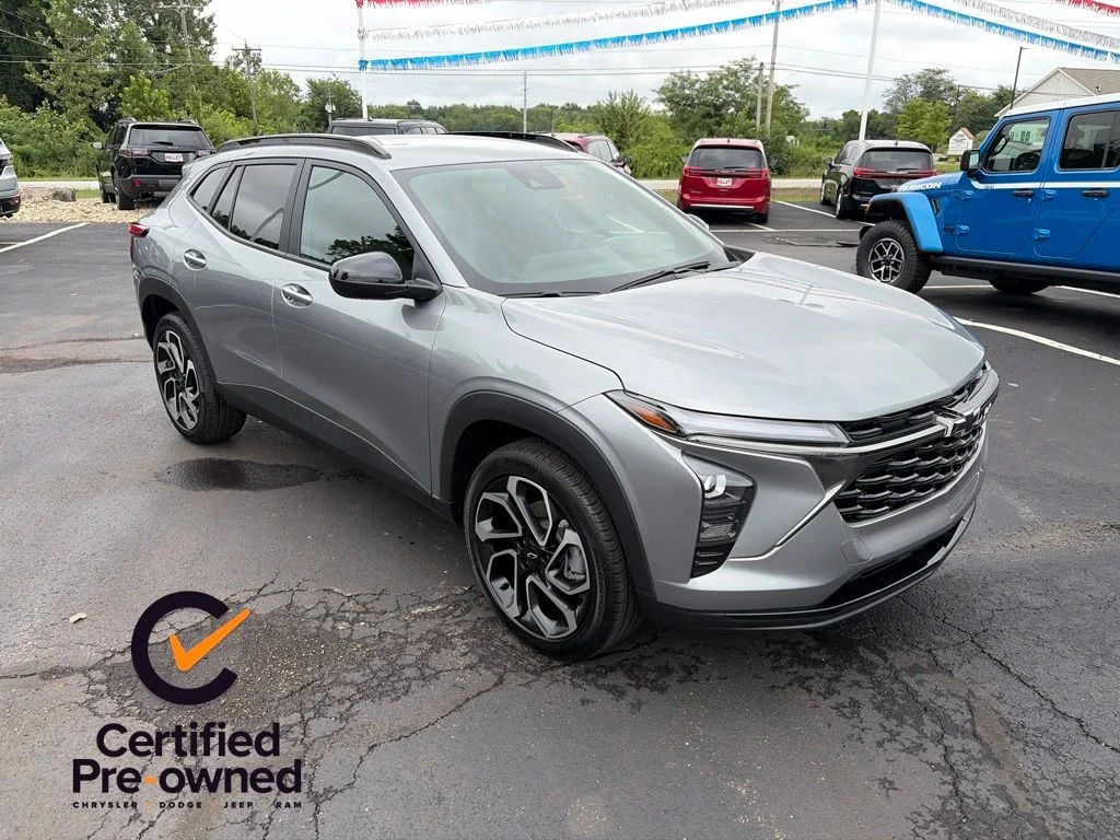 Certified Used 2025 Gray Chevrolet 2RS image 1