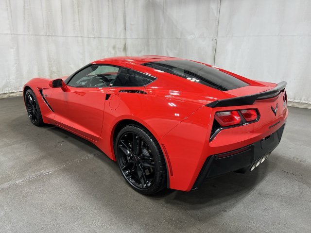 Used 2016 Red Chevrolet Stingray image 2