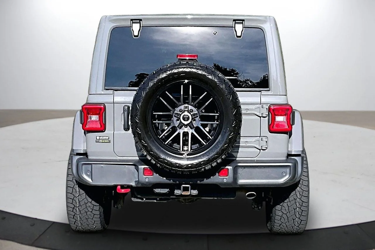 Certified Used 2023 Gray Jeep Rubicon image 8