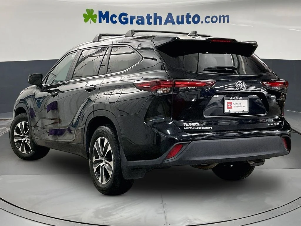 Used 2024 Black Toyota XLE image 3