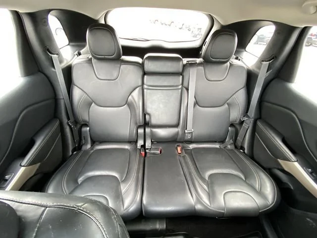 Used 2018 Bright White Clearcoat Jeep Limited image 21