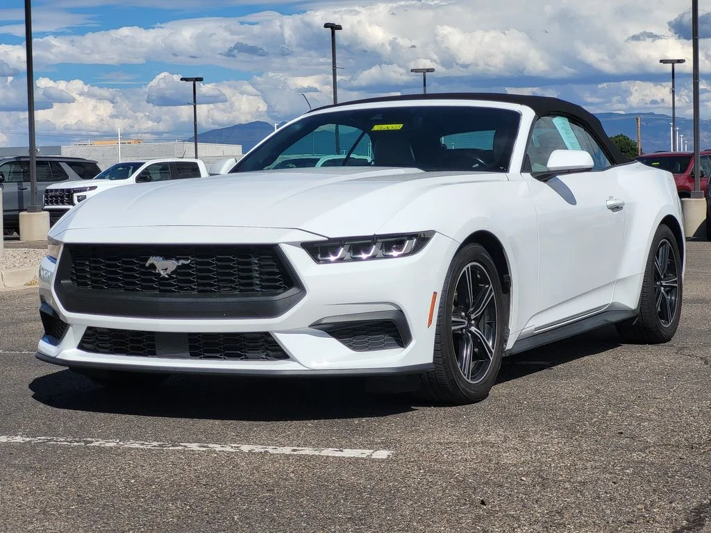 Used 2024 White Ford EcoBoost image 4