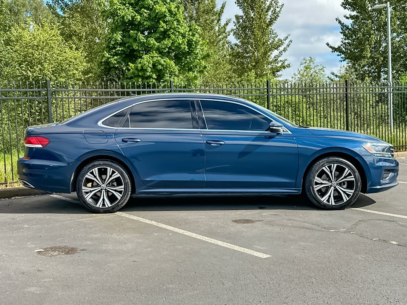 1VWSA7A33NC005803