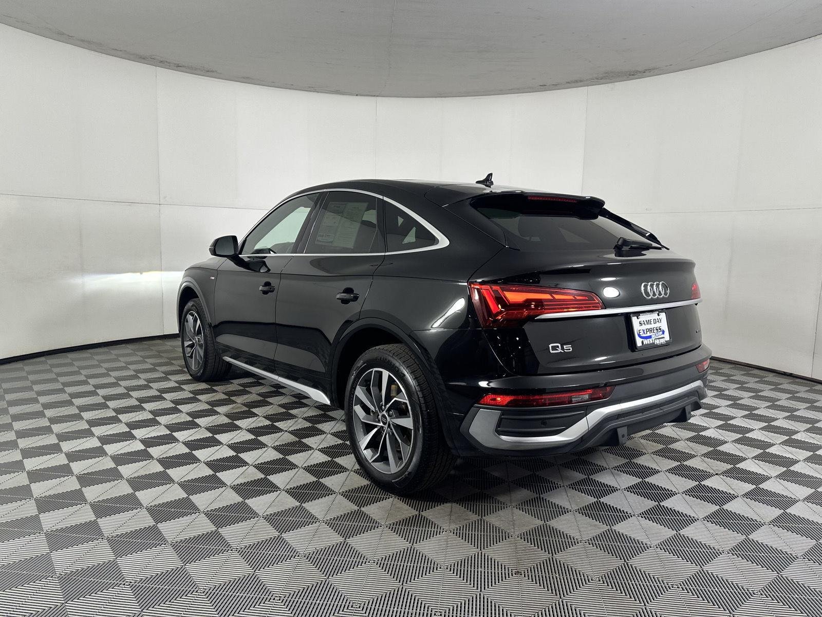 Used 2023 Mythos Black Metallic Audi S line Premium Plus image 4
