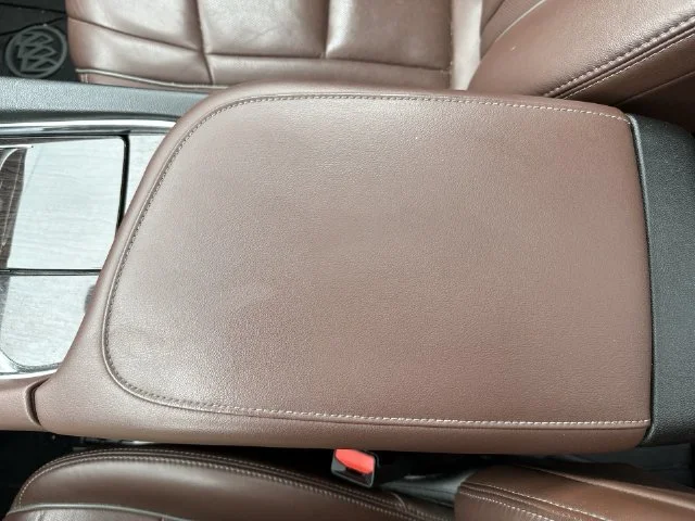Used 2018 White Buick Avenir image 25