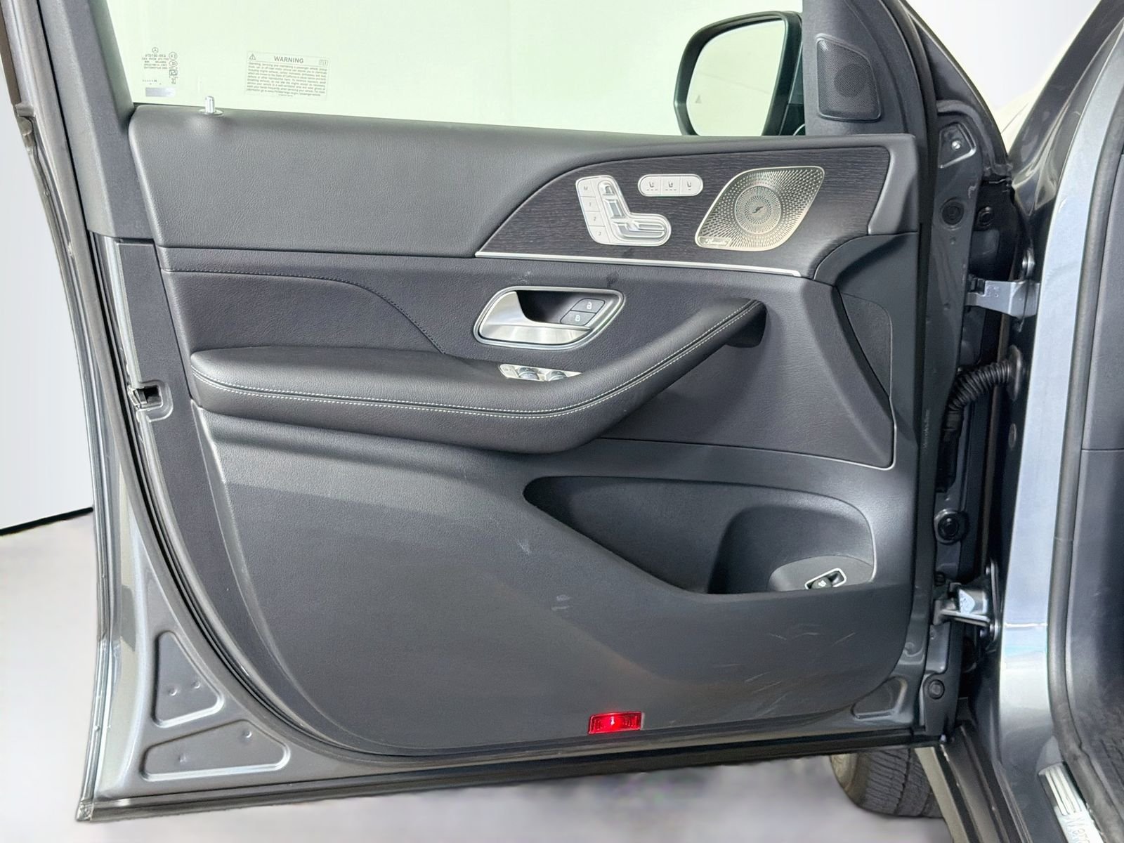 Used 2025 Selenite Gray Metallic Mercedes-Benz GLE 450 image 21