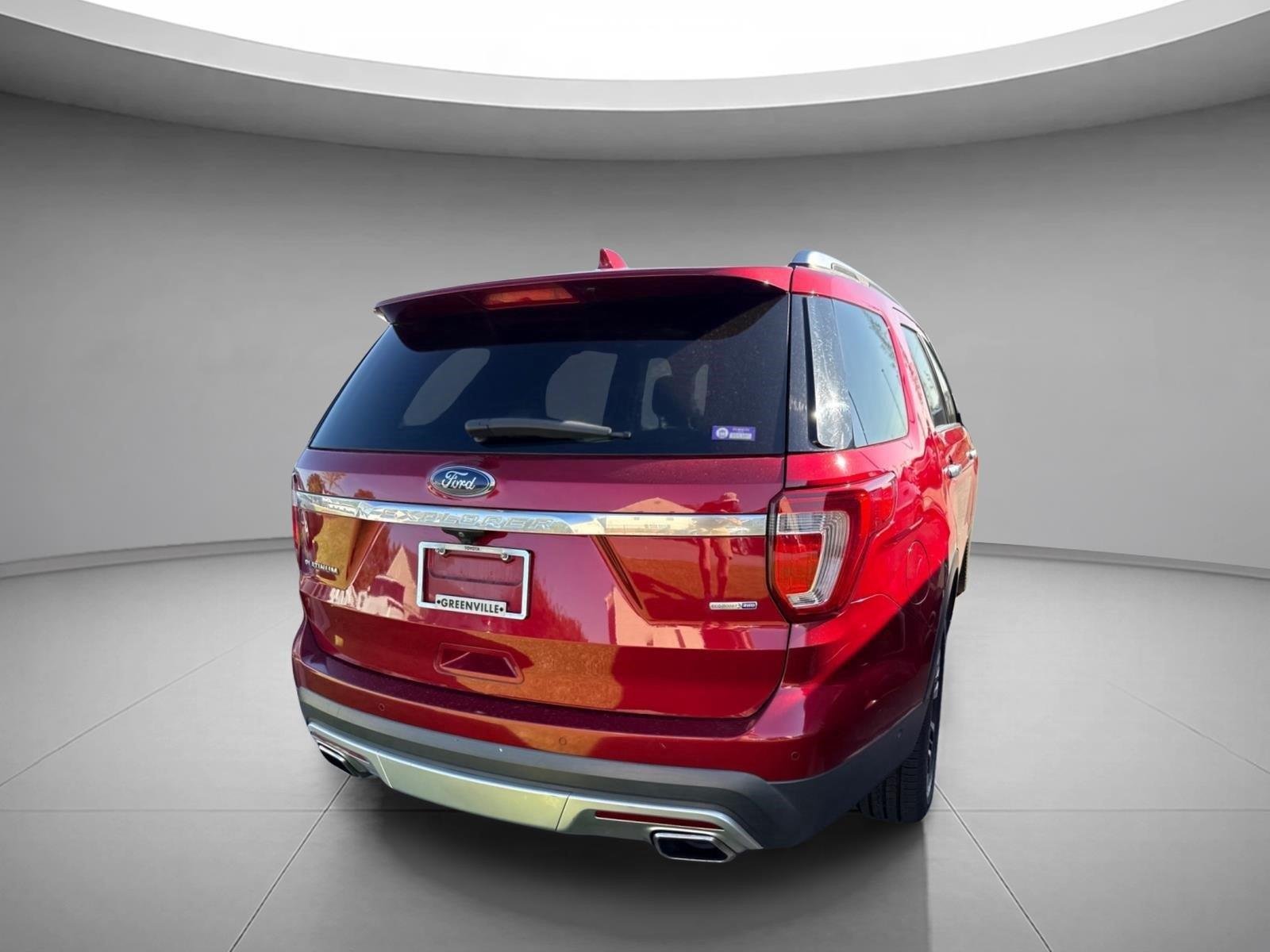 Used 2017 Ruby Red Metallic Tinted Clearcoat Ford Platinum image 16