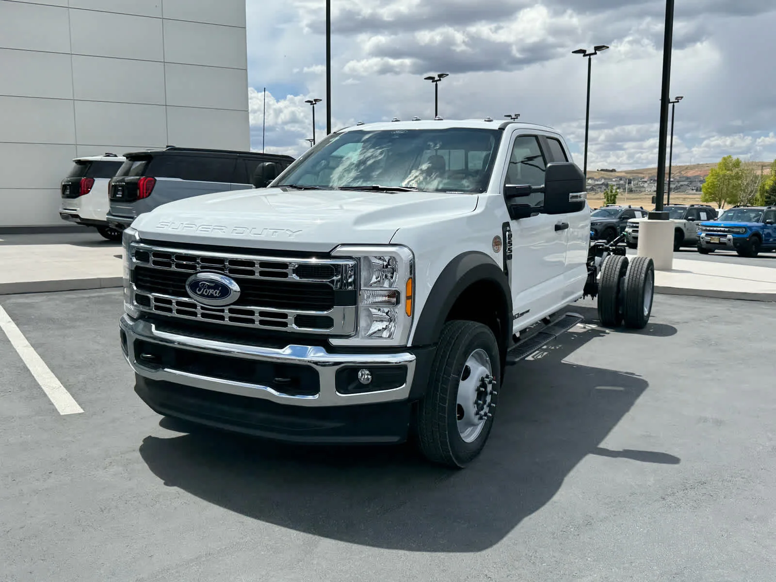 New 2026 Oxford White Ford F-550® XL image 2