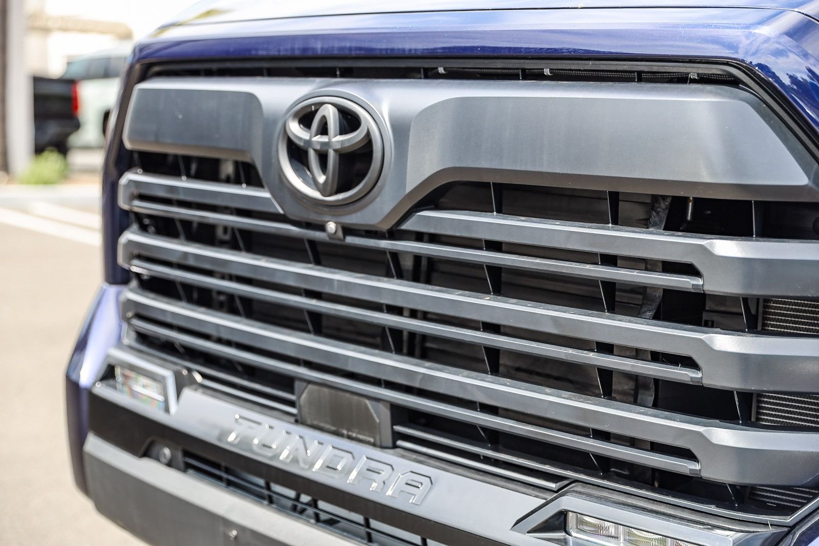 2025 Toyota Tundra Limited - Photo 11
