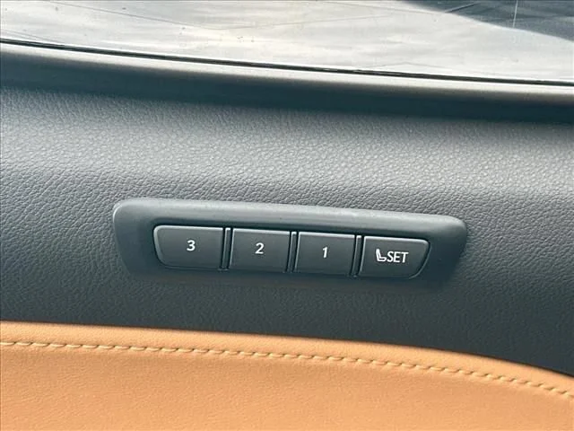 2025 Lexus NX 350 - Photo 21