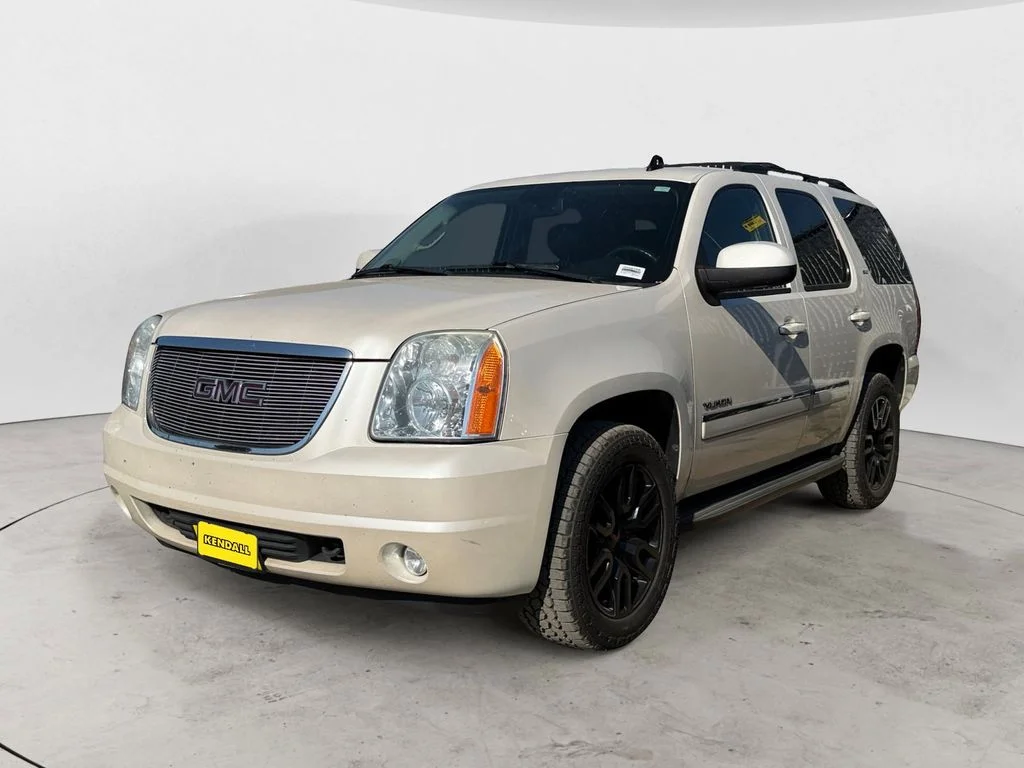 2011 GMC Yukon 4WD SLT's photo