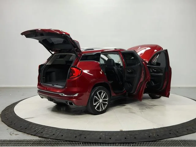 Used 2019 RED QUARTZ TINTCOAT GMC Denali image 16