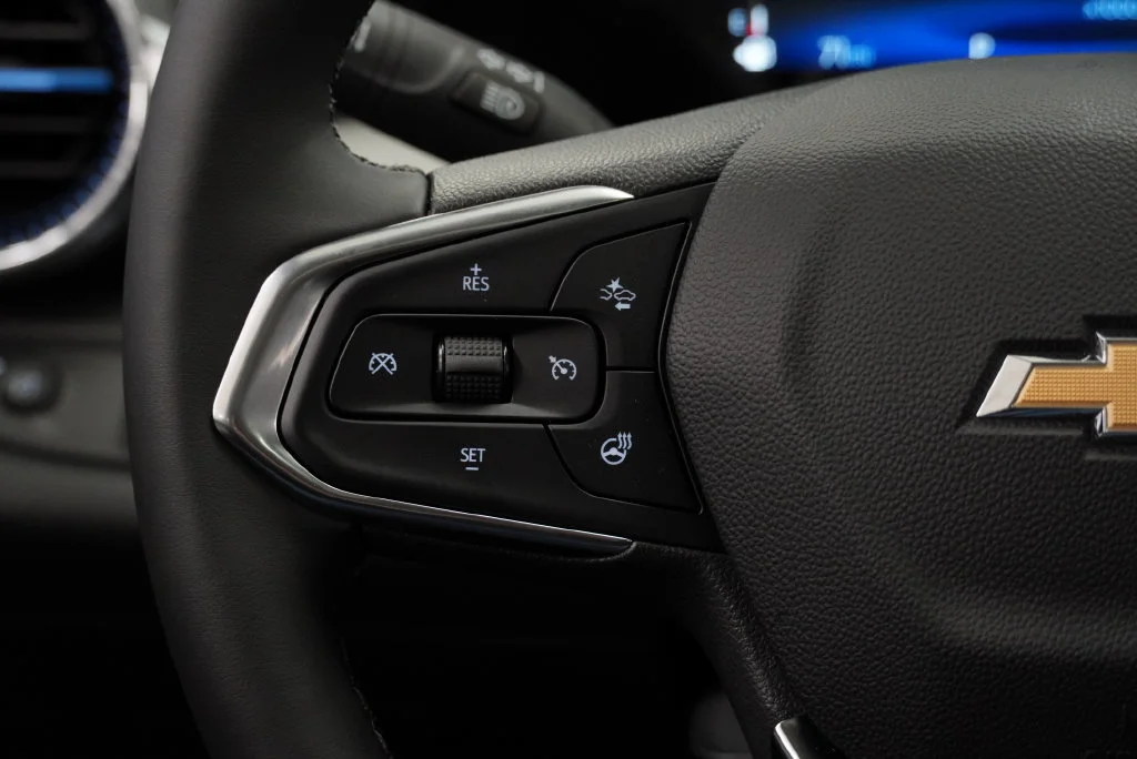 New 2026 Summit White Chevrolet LT image 21