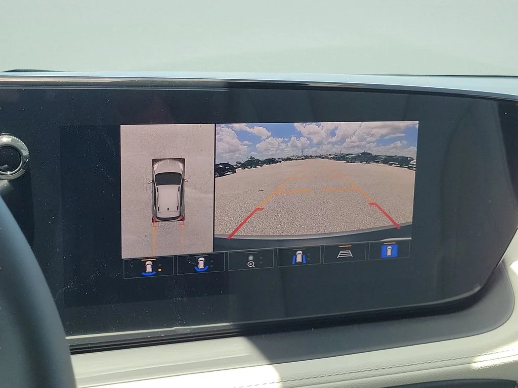 New 2026 Summit White Buick Preferred image 18