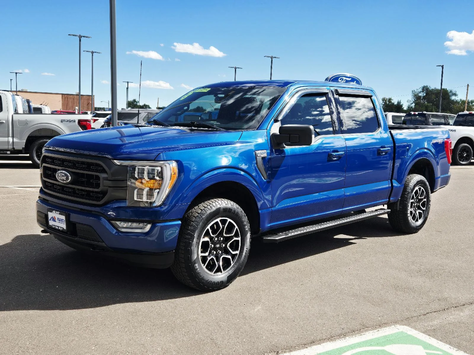 Used 2023 Atlas Blue Ford XLT image 1