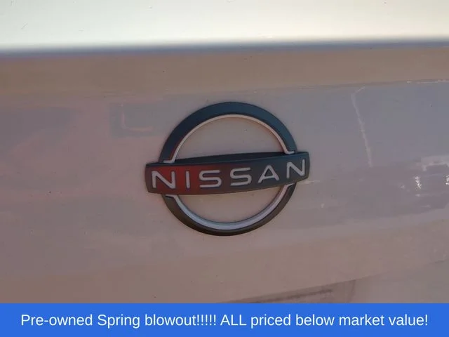 Used 2024 White Nissan 2.5 SR image 12