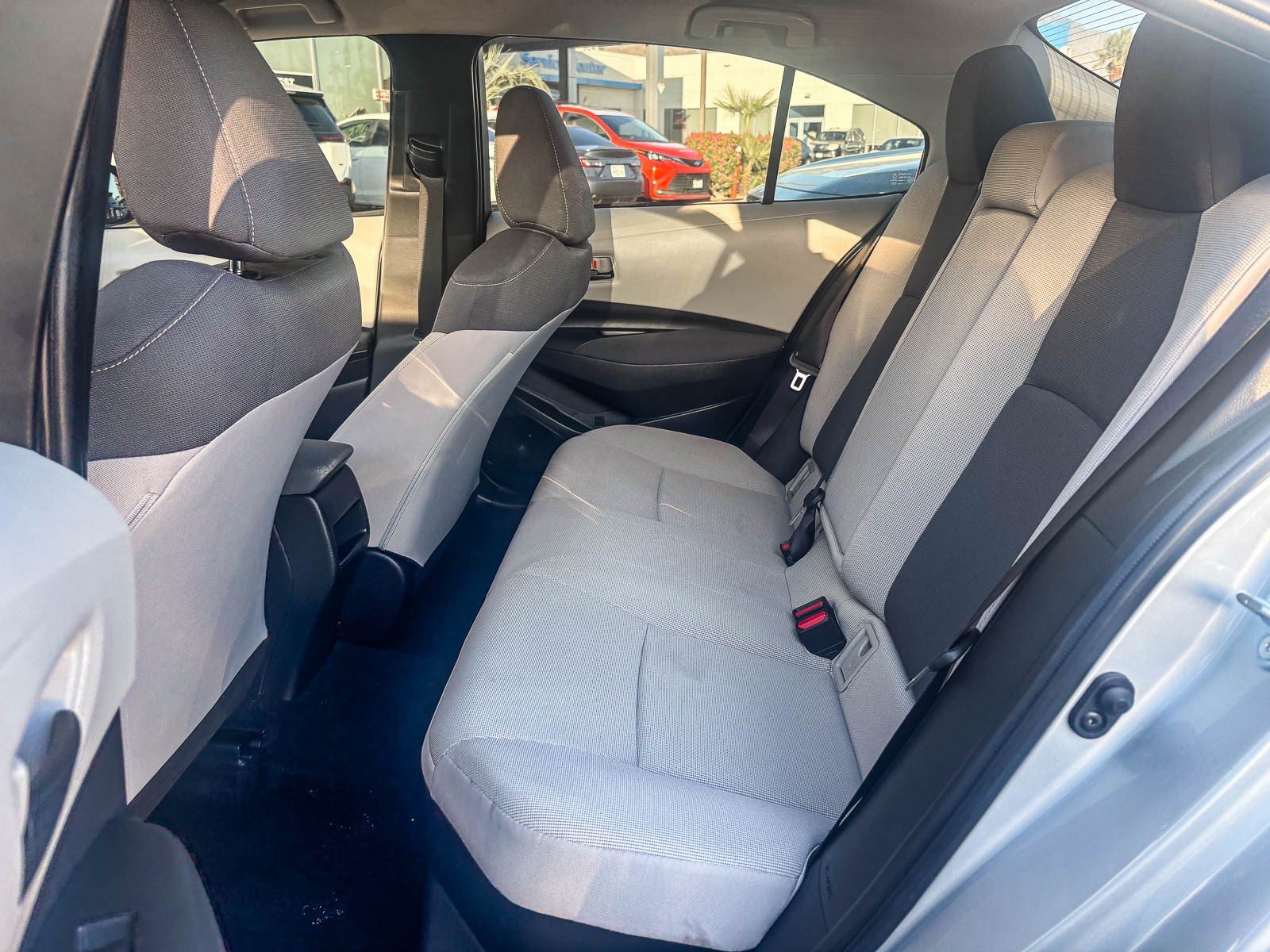 Used 2022 White Toyota Hybrid LE image 20