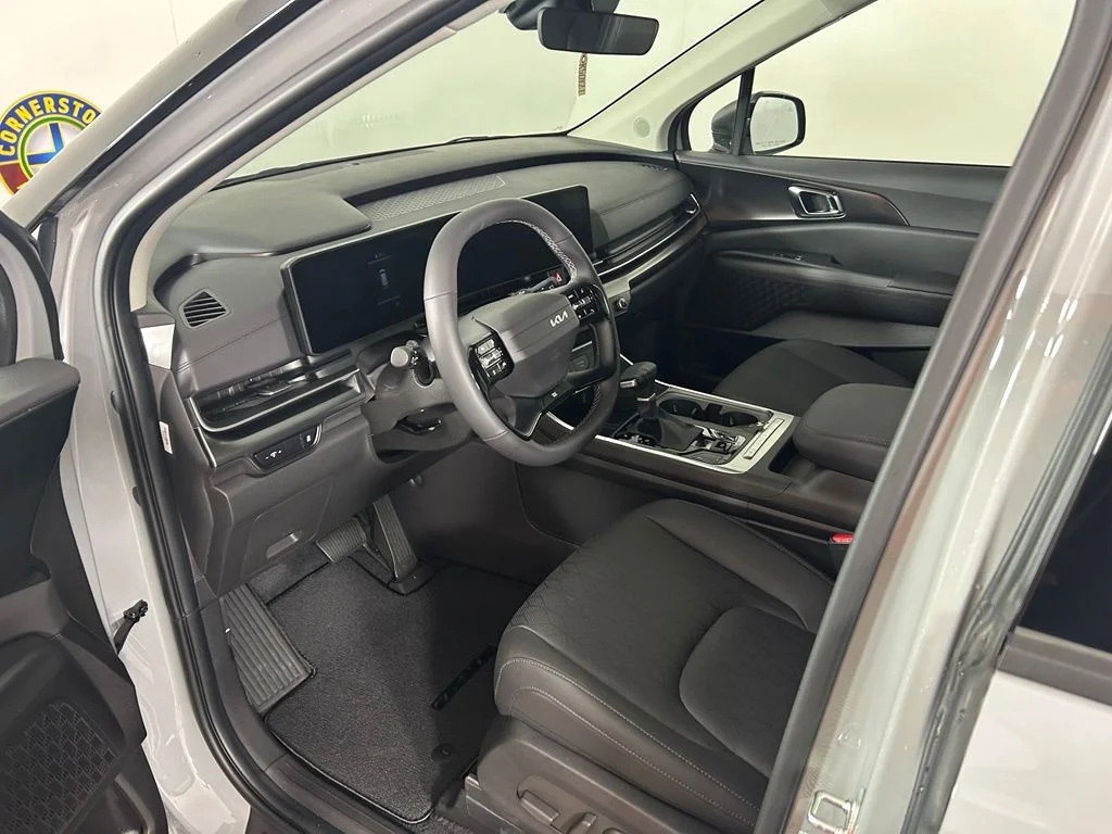 New 2027 Ceramic Silver Kia EX image 7