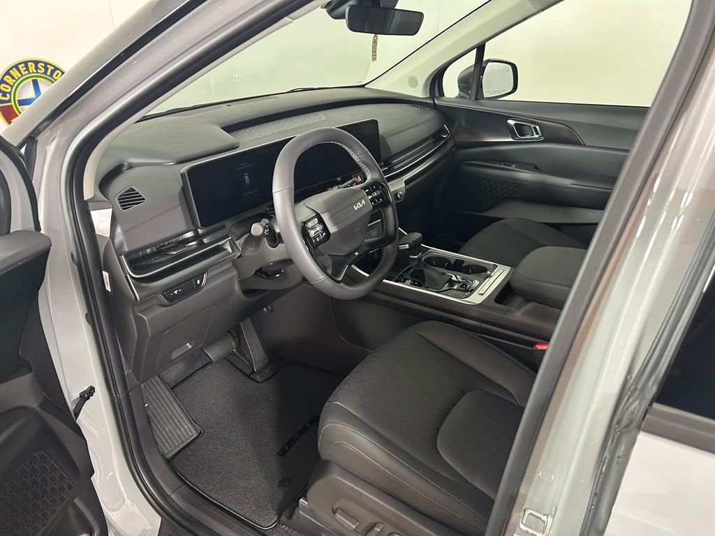 New 2027 White Kia EX image 7