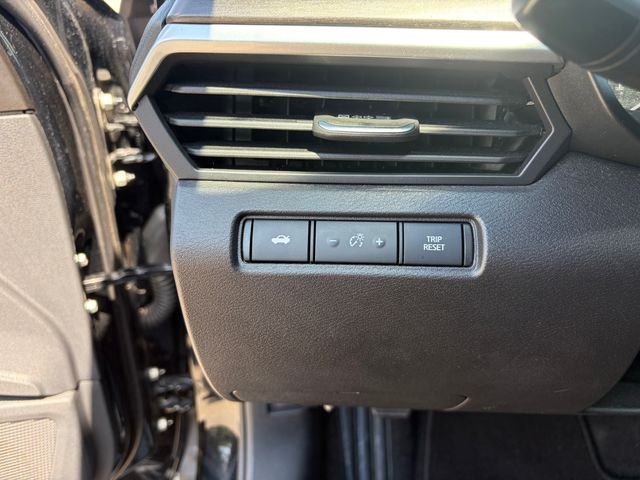 Used 2025 Super Black Nissan 2.5 SV image 18