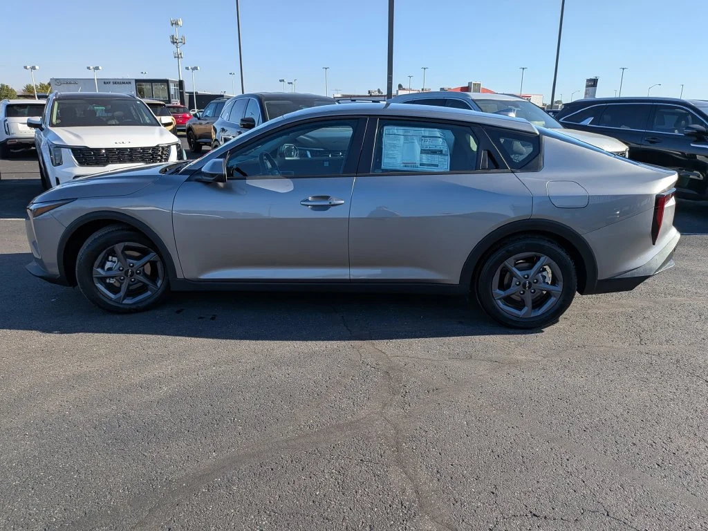New 2027 Klg Kia LXS image 31