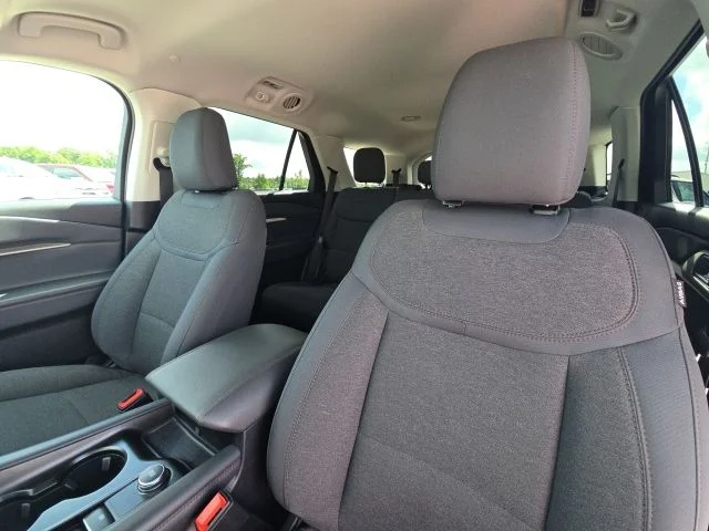 Used 2025 Gray Ford Active image 23