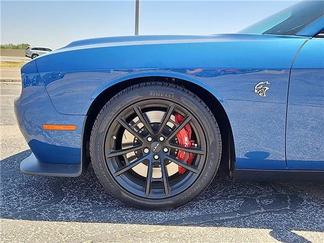 Used 2023 Frostbite Dodge SRT Hellcat Rear-Wheel Drive image 4
