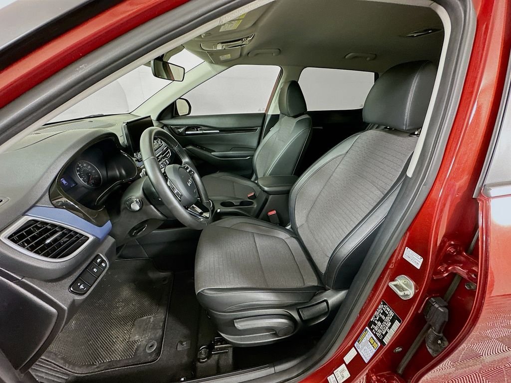 Used 2022 Orange Kia S image 21