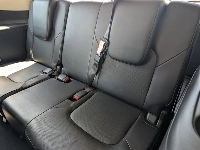 Used 2019 Black Obsidian INFINITI LUXE image 11