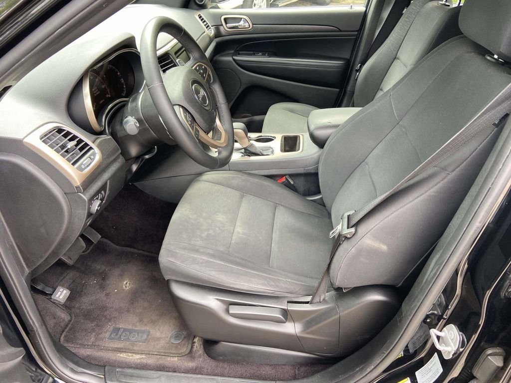 Used 2017 Black Jeep Laredo image 12