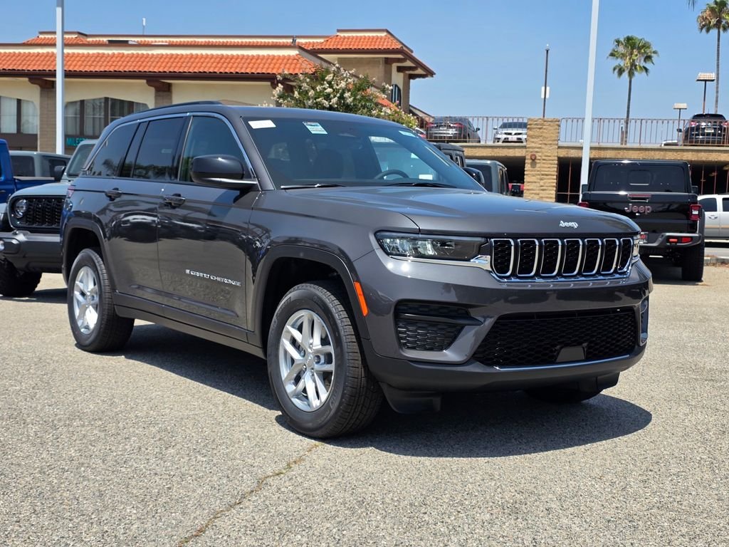 New 2026 Baltic Gray Metallic Clear-Coat Exterior Paint Jeep Laredo X image 1