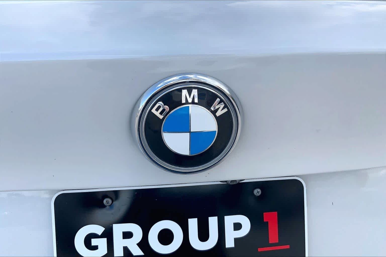 Used 2017 Alpine White BMW xDrive28i image 10