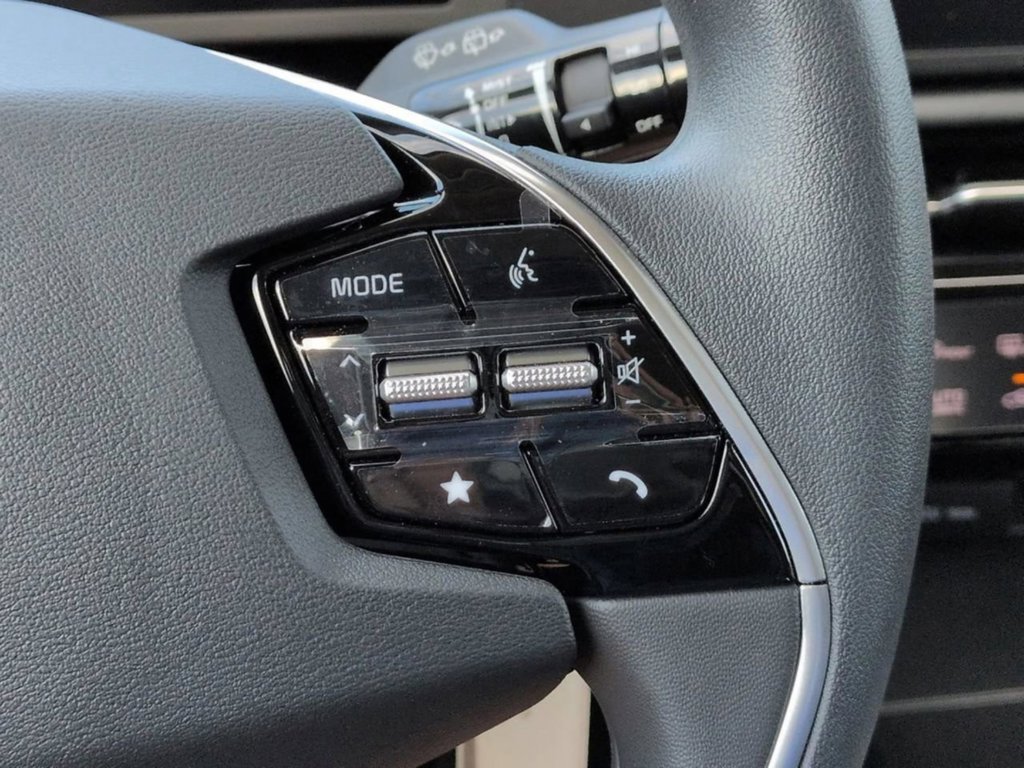 2026 Kia Niro LX - Photo 23