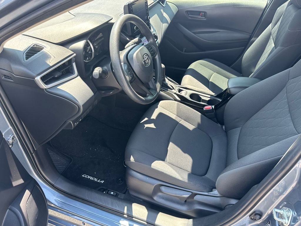 Used 2022 Gray Toyota LE image 9