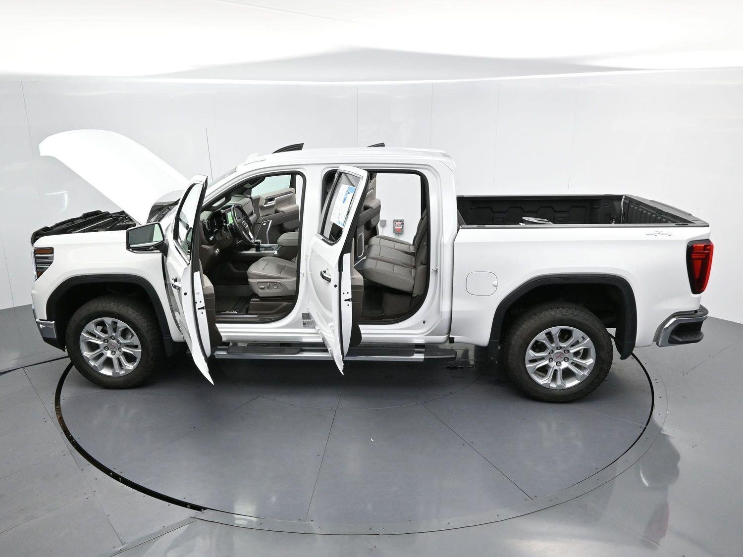 Used 2023 Summit White GMC SLT image 44
