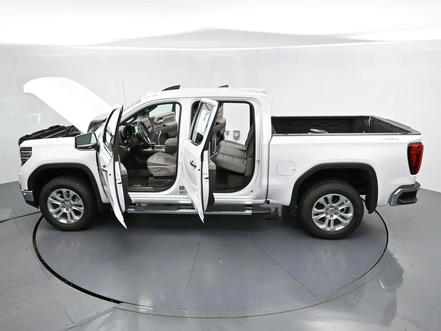 Used 2023 Summit White GMC SLT image 44