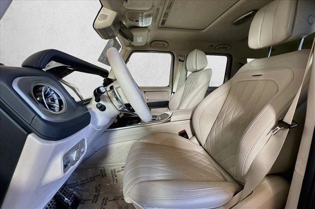 New 2027 MANUFAKTUR Monza Grey Magno Mercedes-Benz AMG® G 63 image 48