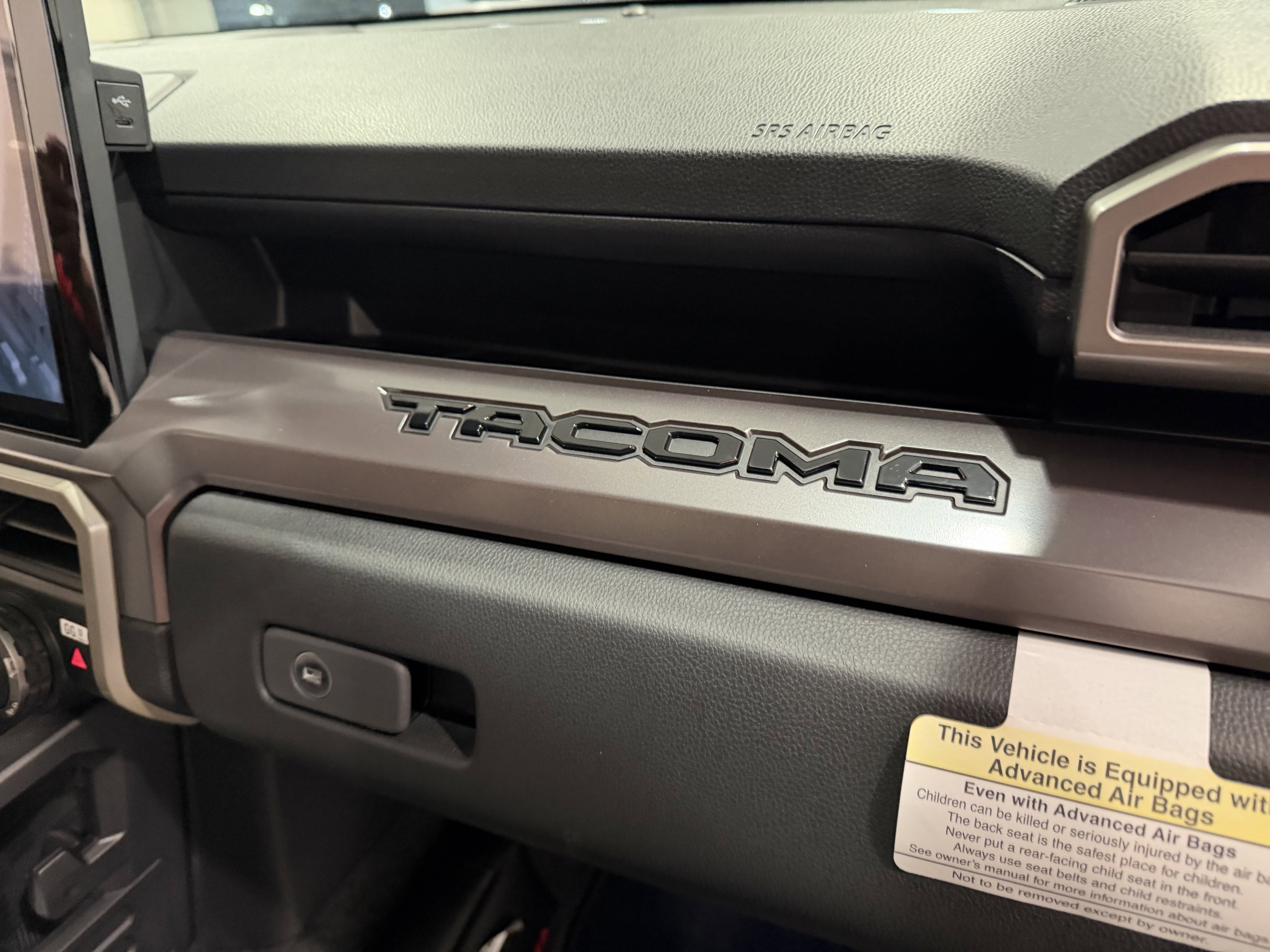 2025 Toyota Tacoma TRD Sport - Photo 39