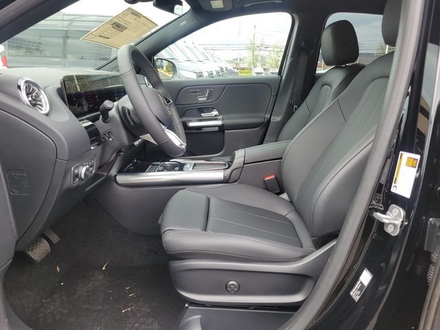 New 2026 Black Mercedes-Benz GLA 250 image 18