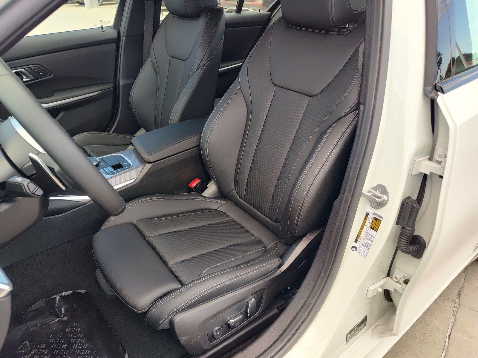 New 2026 Alpine White BMW 330i NA image 6