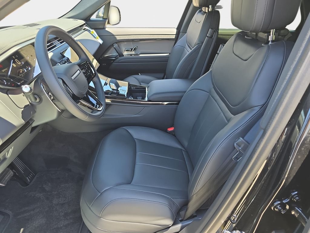 New 2026 Santorini Black Land Rover Dynamic SE image 17