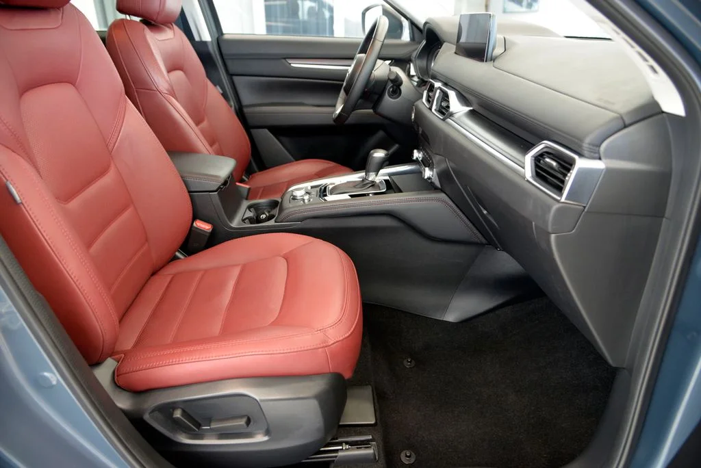 Used 2022 Gray Mazda 2.5 S Carbon Edition image 30