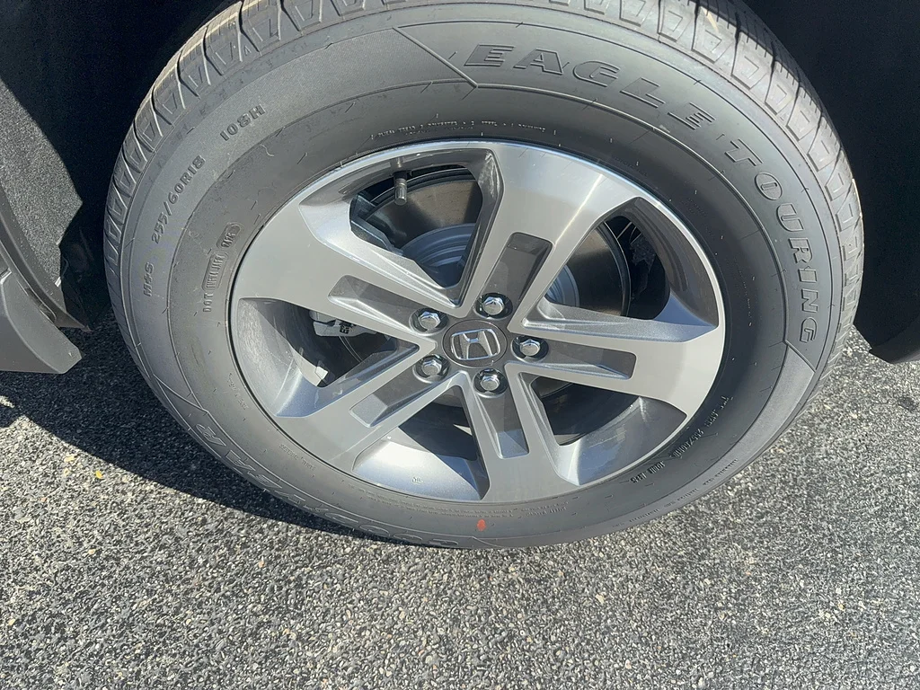 2026 Honda Pilot EX-L, photo 9 of 12