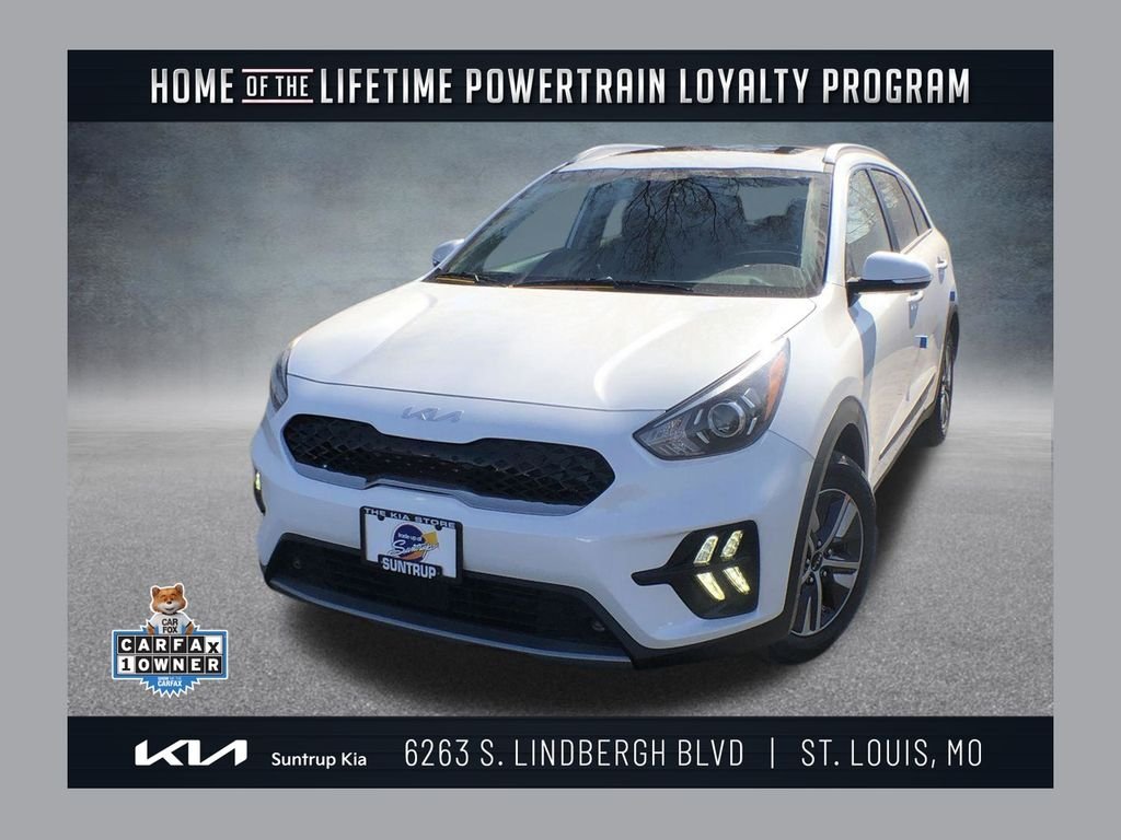 Used 2022 White Kia EX Premium image 1
