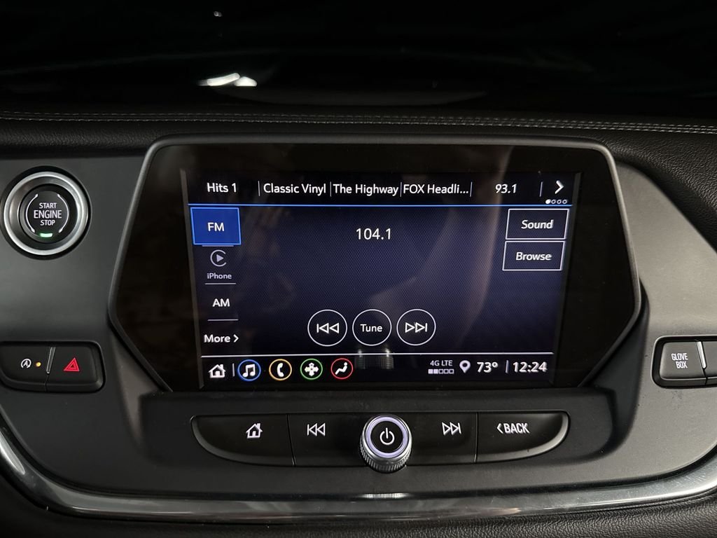 Used 2022 Silver Ice Metallic Chevrolet LT image 27